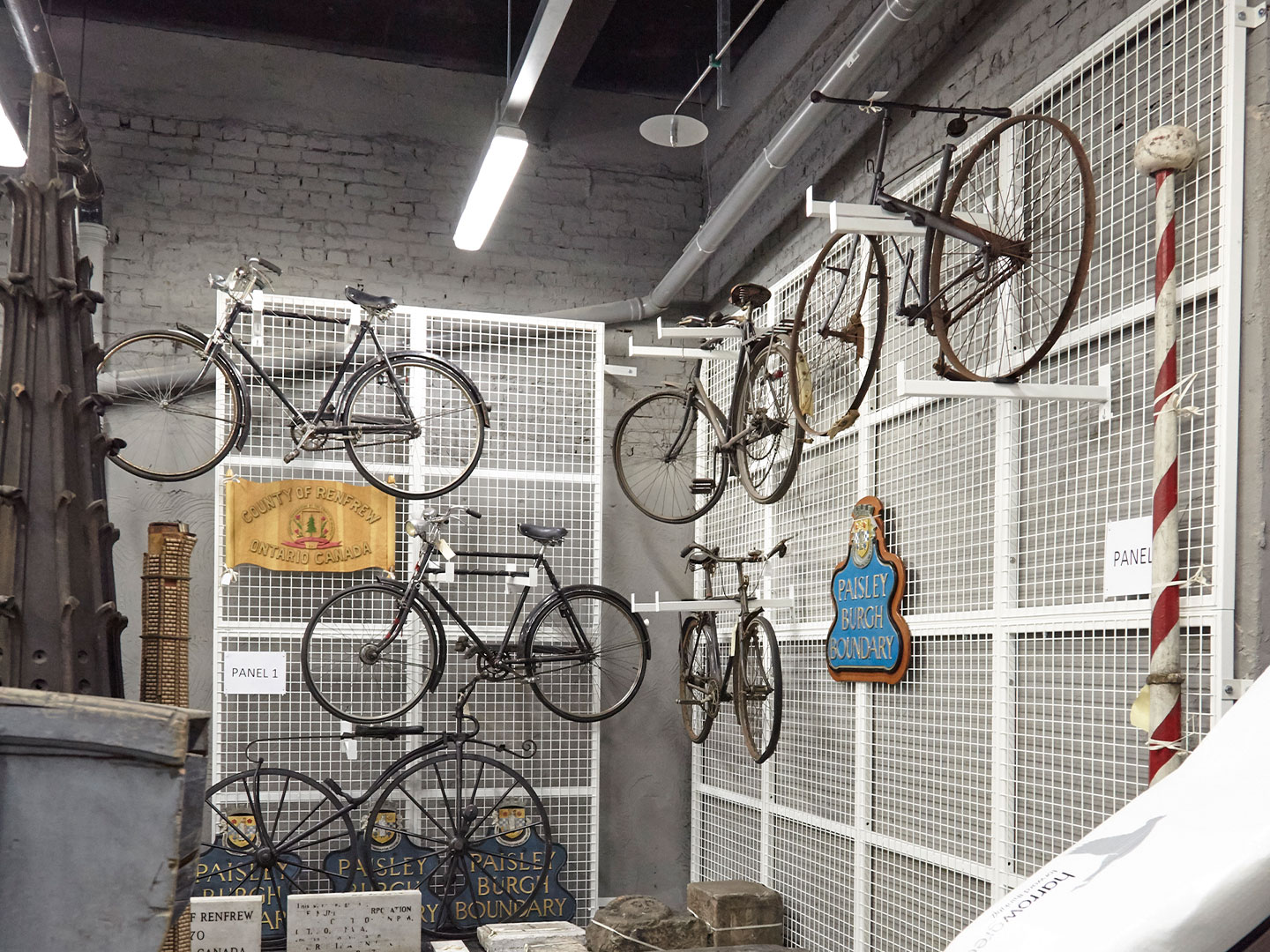 Bikes on static mesh art racking