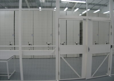 Wire Mesh Partition Cage